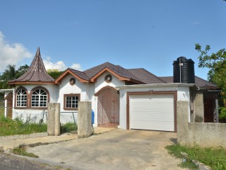 219 Olive Park 64 Ashwood Drive, St. Elizabeth, Jamaica - House for Sale